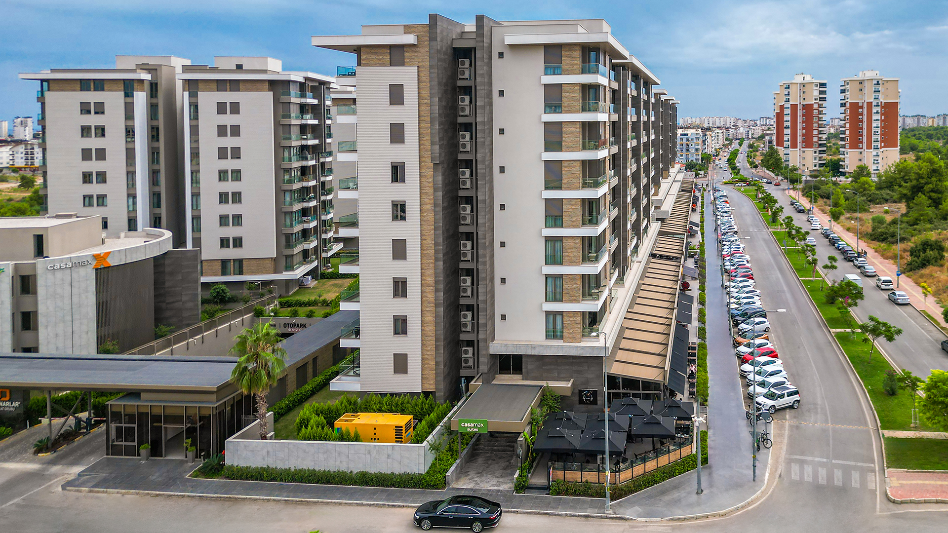 Max Suites